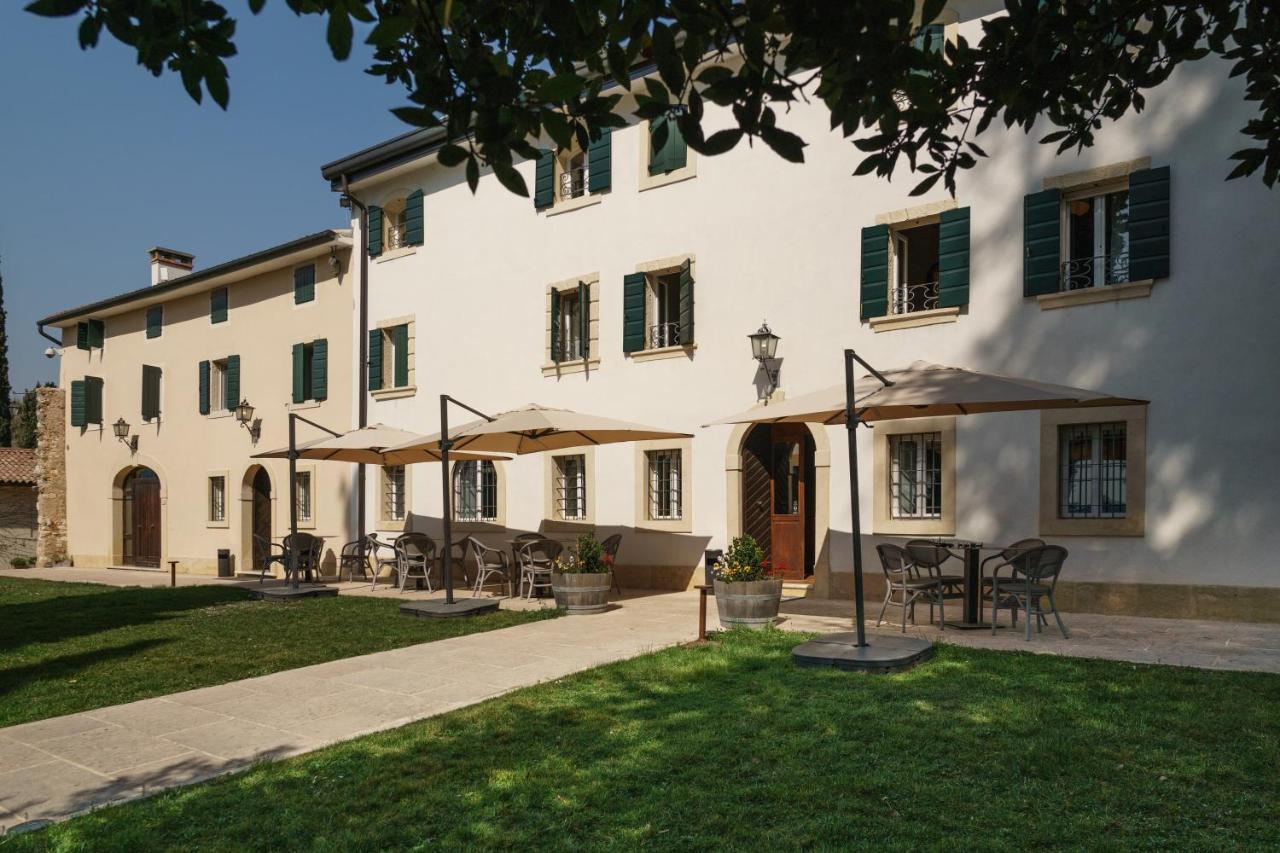 Вилла Massimago Wine Relais Mezzane di Sotto Экстерьер фото