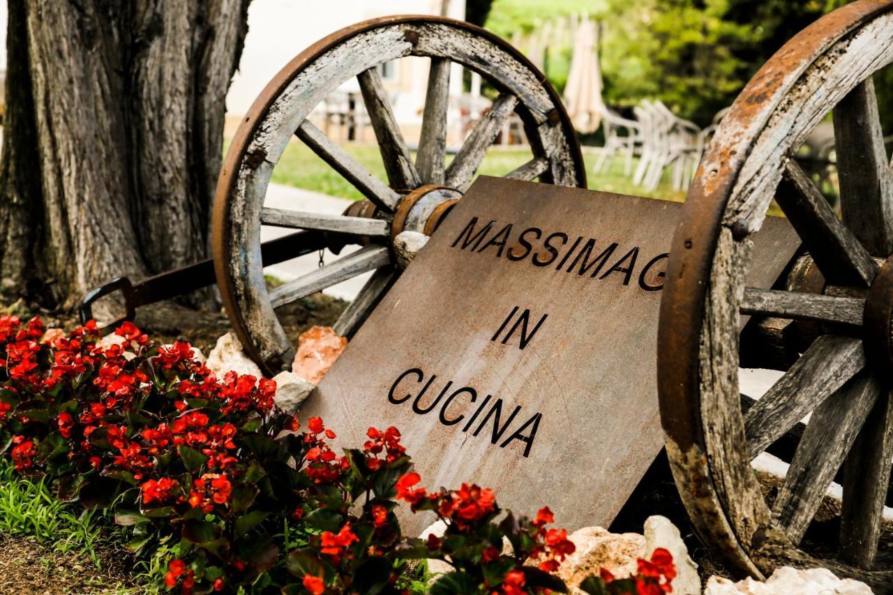 Вилла Massimago Wine Relais Mezzane di Sotto Экстерьер фото